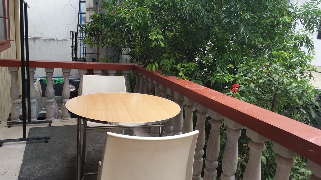 Christopher B&B And Apartments (Adults Only) Paranaque City Exteriér fotografie