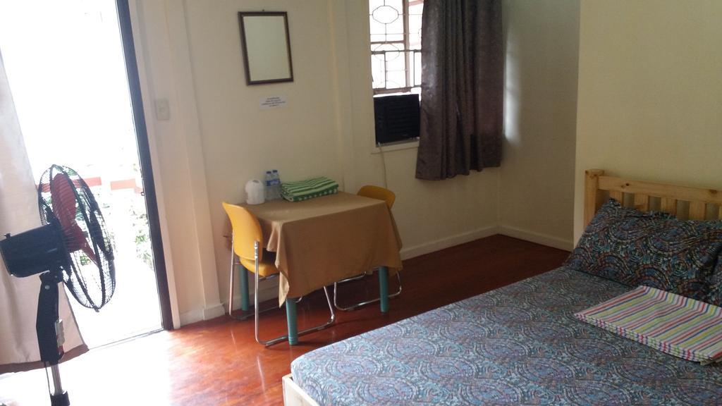Christopher B&B And Apartments (Adults Only) Paranaque City Exteriér fotografie