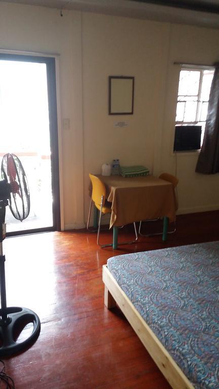 Christopher B&B And Apartments (Adults Only) Paranaque City Exteriér fotografie