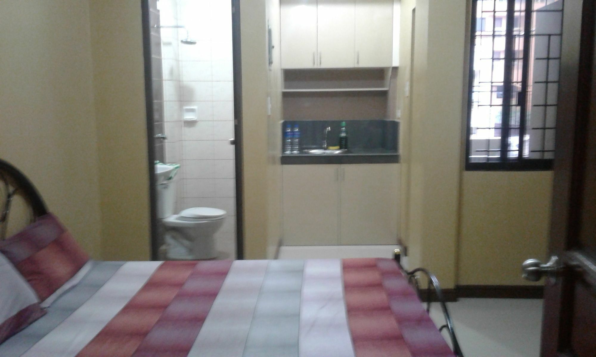 Christopher B&B And Apartments (Adults Only) Paranaque City Exteriér fotografie