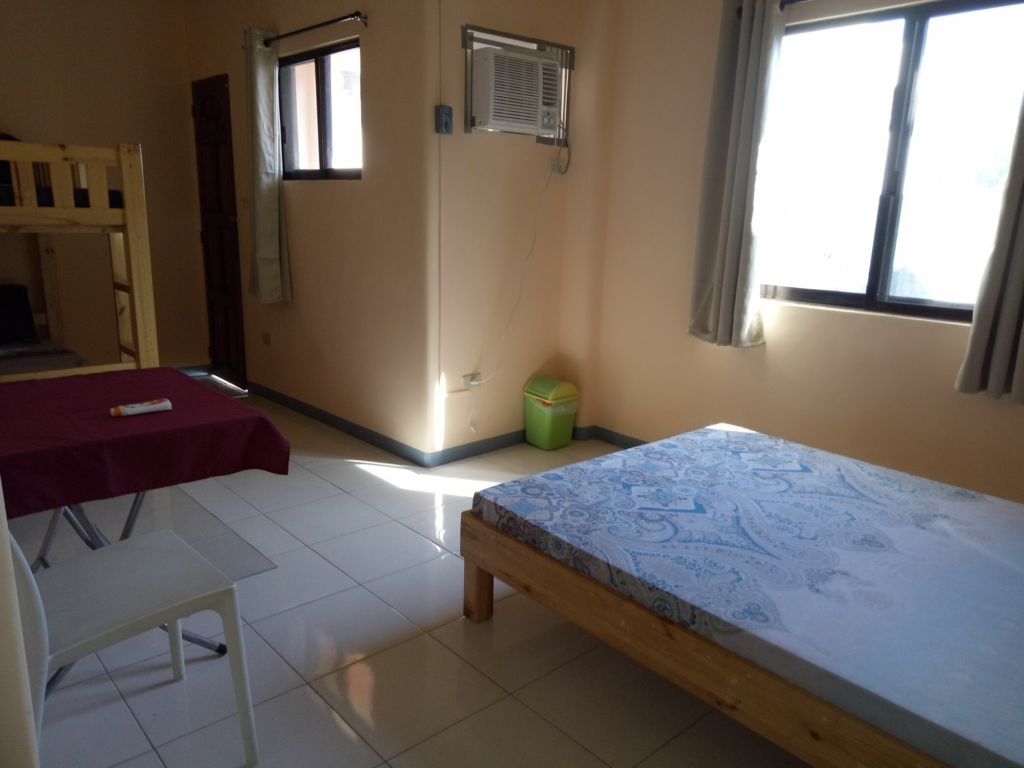 Christopher B&B And Apartments (Adults Only) Paranaque City Exteriér fotografie